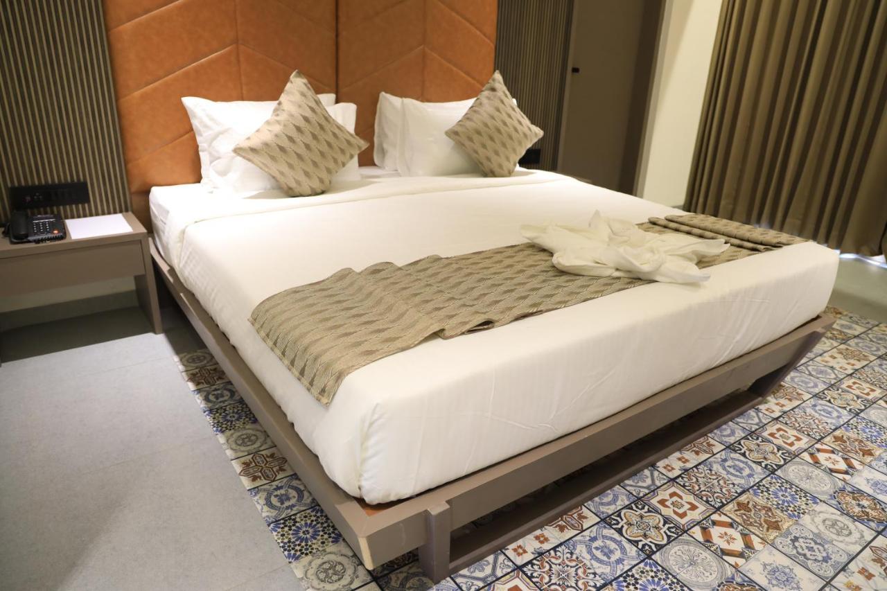 סילבאסה Krown Palace Resort מראה חיצוני תמונה