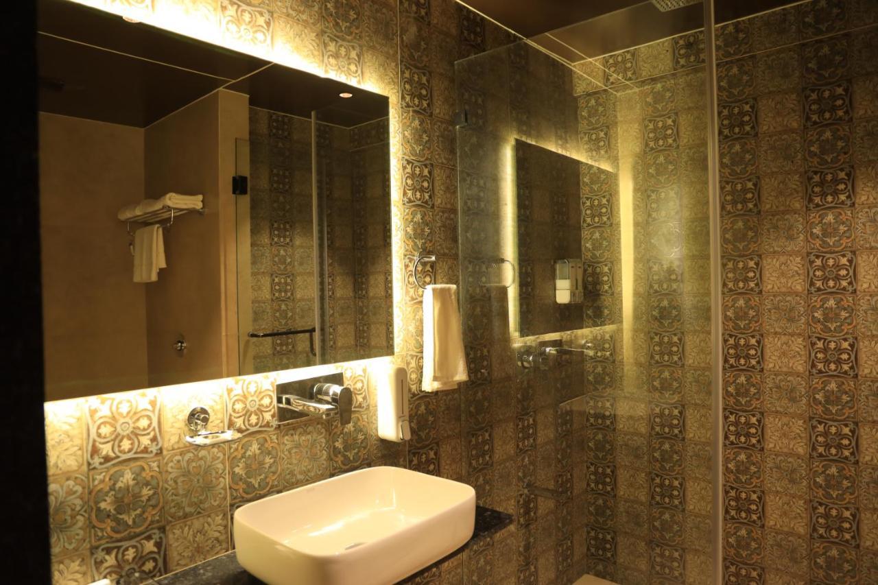 סילבאסה Krown Palace Resort מראה חיצוני תמונה