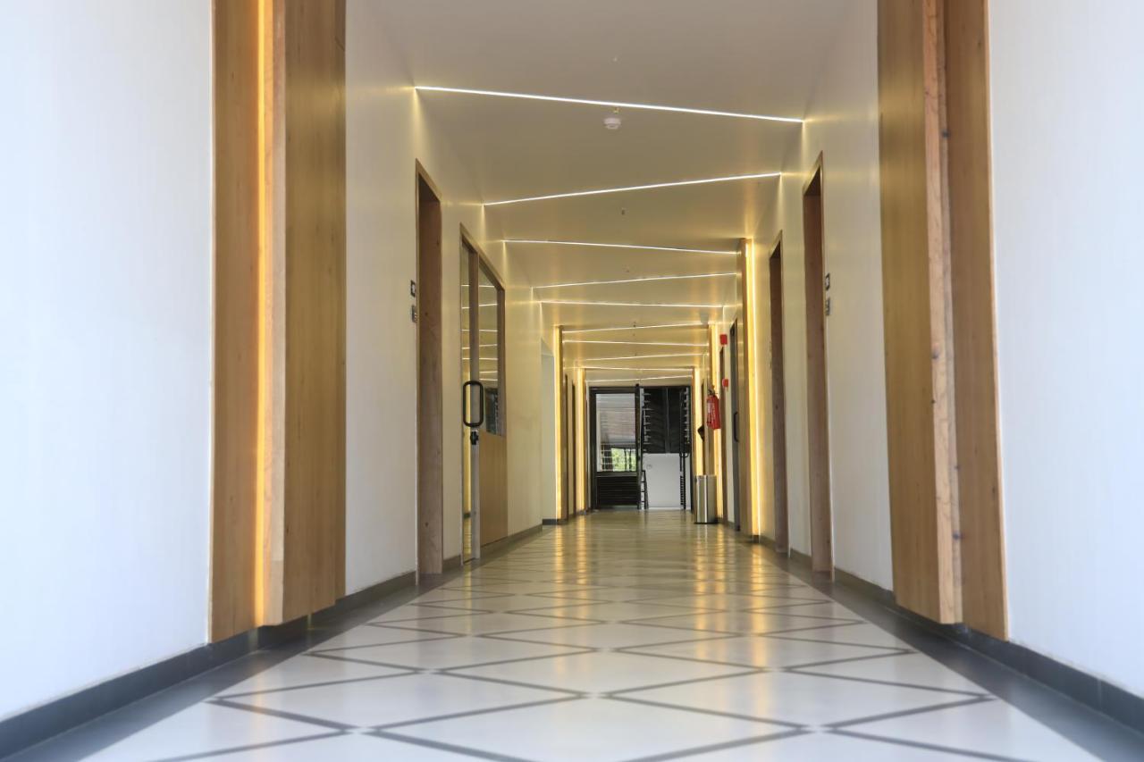 סילבאסה Krown Palace Resort מראה חיצוני תמונה