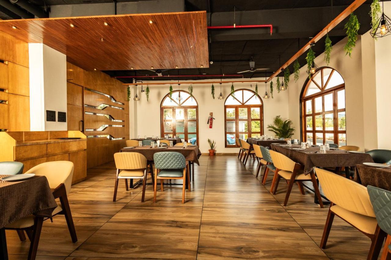 סילבאסה Krown Palace Resort מראה חיצוני תמונה