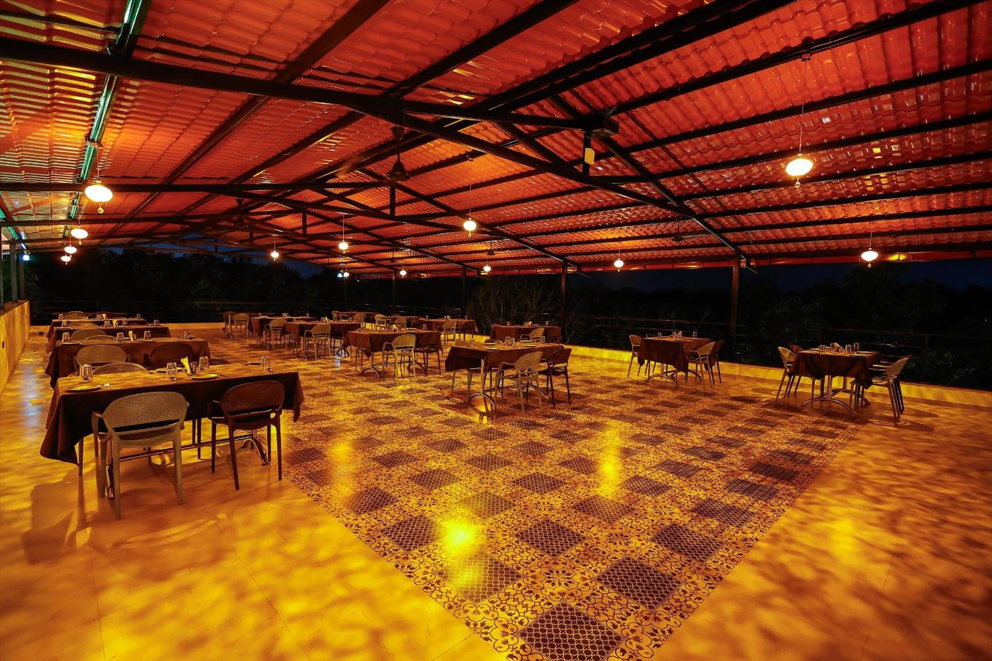 סילבאסה Krown Palace Resort מראה חיצוני תמונה